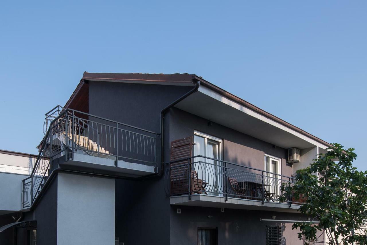 PUY Art Design Apartments מראה חיצוני תמונה