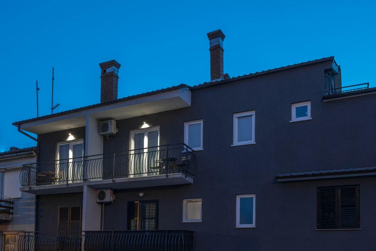 PUY Art Design Apartments מראה חיצוני תמונה